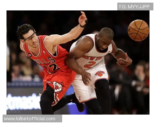姚明与辛里奇联手重塑篮球传奇展现无与伦比的默契与实力