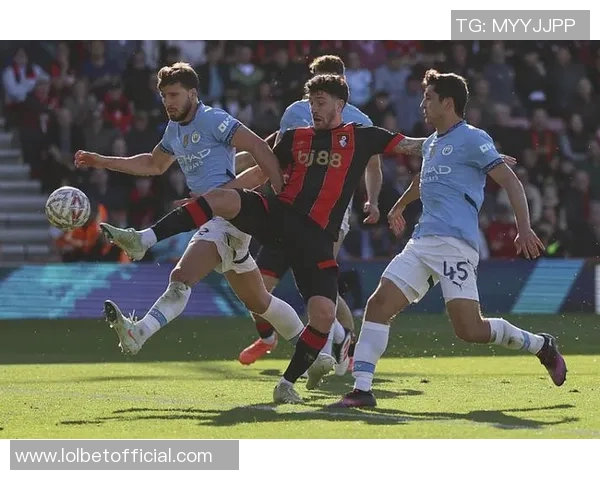 欧联杯经典对决那不勒斯逆转曼城神扑成关键瞬间分析