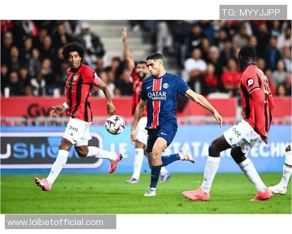 中超赛场波尔图大胜巴黎圣日耳曼引发热议赛后点评精彩纷呈 中超赛场波尔图大胜巴黎圣日耳曼引发热议赛后点评精彩纷呈