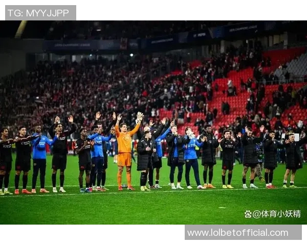 英超激战国米逆转巴萨6比2绝杀瞬间点燃全场激情点评