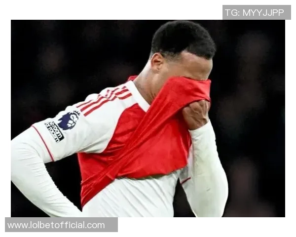 英超焦点战阿森纳与里昂0比0平红牌事件引发全场热议与战术分析