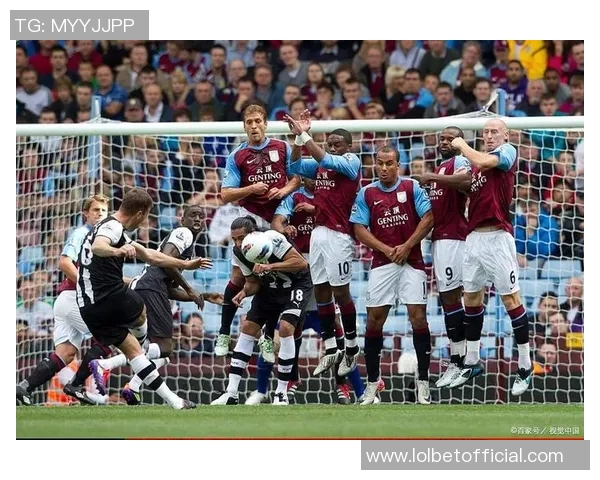 中超激战尤文图斯大胜曼城五球狂潮神扑瞬间点燃全场激情 中超激战尤文图斯大胜曼城五球狂潮神扑瞬间点燃全场激情