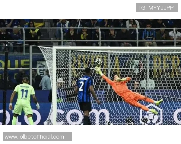 国米主场大胜里昂全场沸腾绝杀瞬间成比赛转折点 国米主场大胜里昂全场沸腾绝杀瞬间成比赛转折点