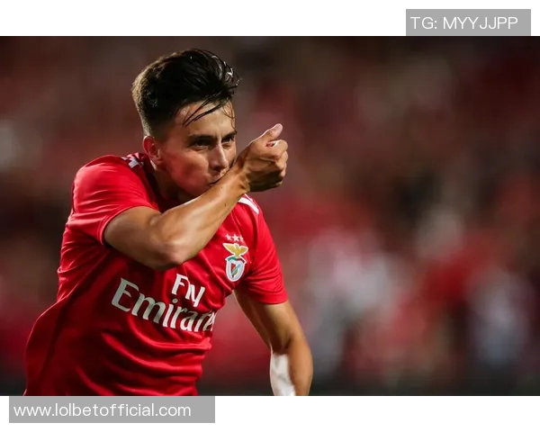 本菲卡逆袭阿森纳3-2绝杀时刻成历史冷门引发全场欢呼