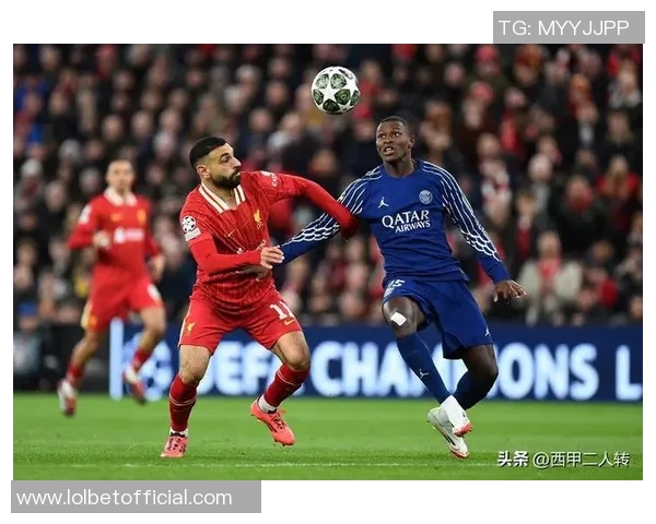 西甲大战平局收场巴黎圣日耳曼与曼联的较量引发热议与反思