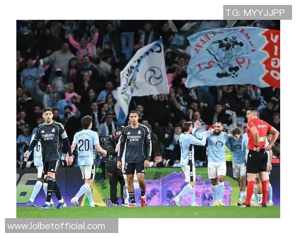 中超精彩对决切尔西与皇马1比1平局逆转瞬间引发全场热议